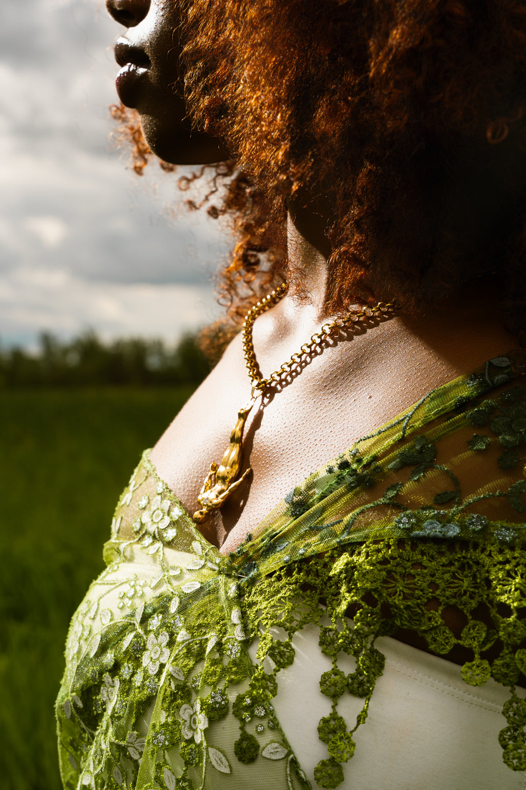 ‘FALLING FIGURE’